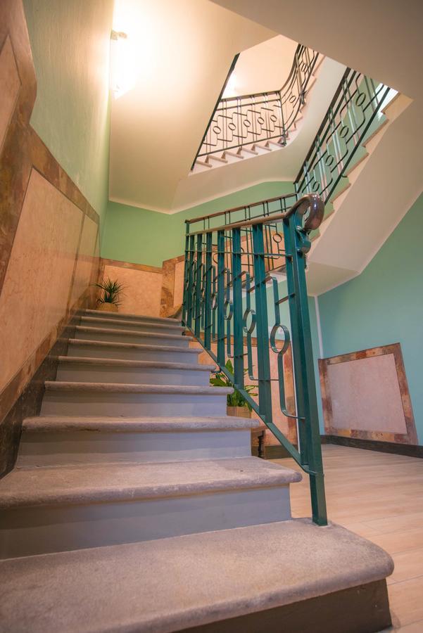 Comonfive Apartments Extérieur photo